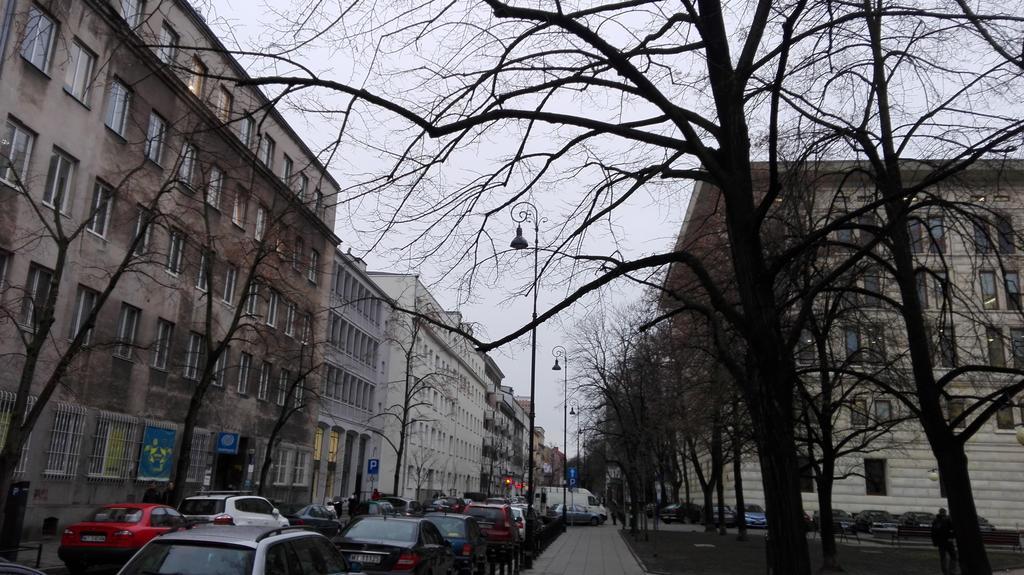 Klimatyczna Kawalerka W Centrum Warszawy Varsóvia Exterior foto
